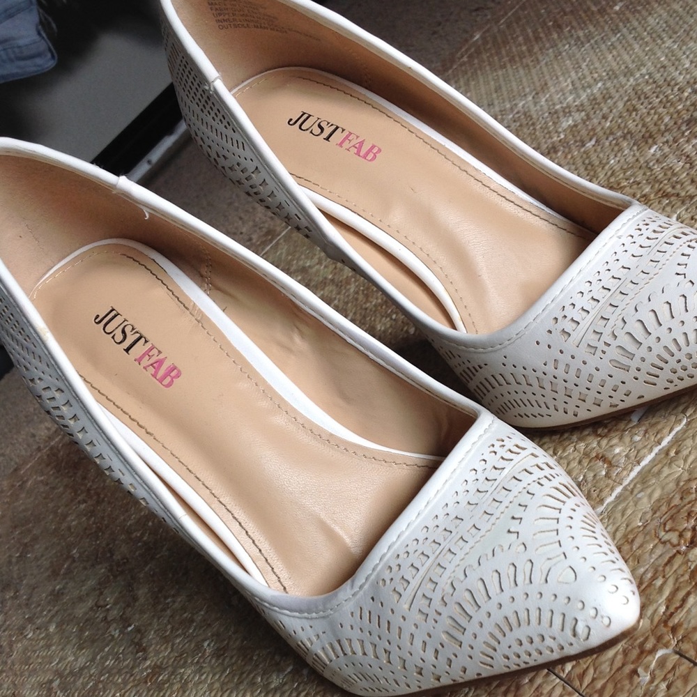 White pointy toe heels